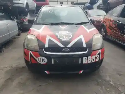 Veículo de Sucata ford fiesta (cbk) fxja.fxjb do ano 2005 alimentado 