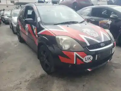 Veículo de Sucata ford fiesta (cbk) fxja.fxjb do ano 2005 alimentado 