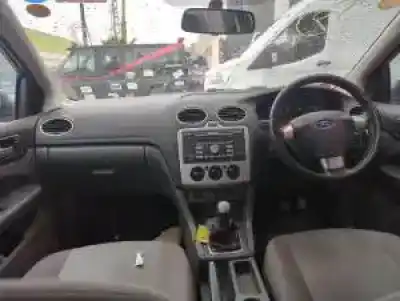 Veicolo di demolizione ford focus berlina (cap) d/kkda dell'anno 2005 alimentato 