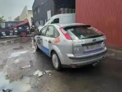 Veicolo di demolizione ford focus berlina (cap) d/kkda dell'anno 2005 alimentato 