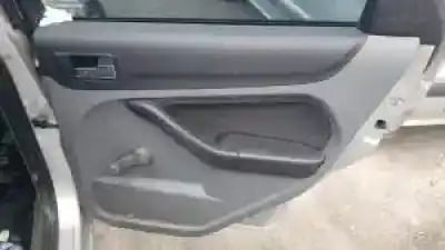 Veicolo di demolizione ford focus lim. (cb4) g8da. g8db. g8dd. g8de. g8df dell'anno 2010 alimentato 