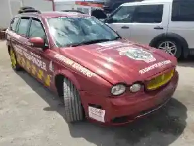 Véhicule à la ferraille jaguar x-type d/6g de l'année 2003 alimenté 