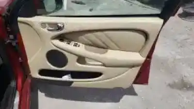 Véhicule à la ferraille jaguar x-type d/6g de l'année 2003 alimenté 