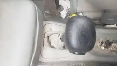 Здавання транспортного засобу renault                                            scenic (ja..)                                                                                                                                                                                                                                              k4m701 року 1999 потужний 