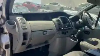 Veículo de Sucata opel vivaro m9r630. m9r780. m9r782. m9r786 do ano 2006 alimentado 