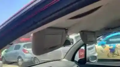 Veículo de Sucata citroen c3 8hy do ano 2002 alimentado 