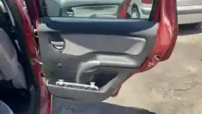 Veículo de Sucata citroen c3 8hy do ano 2002 alimentado 