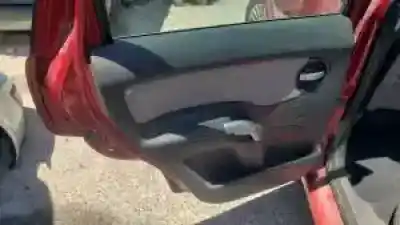 Veículo de Sucata citroen c3 8hy do ano 2002 alimentado 