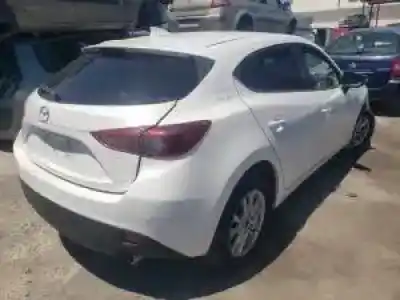 Veicolo di demolizione mazda 3 (bm/bn) sh01 dell'anno 2013 alimentato 