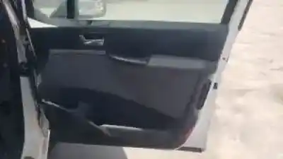 Vehicul casat peugeot 807 2.0 hdi cat (rhk / dw10uted4) al anului 2006 alimentat 