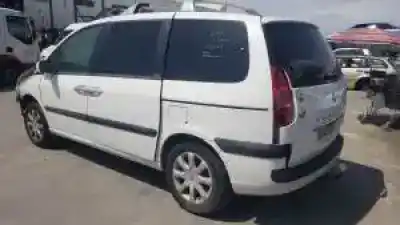 Vehicul casat peugeot 807 2.0 hdi cat (rhk / dw10uted4) al anului 2006 alimentat 