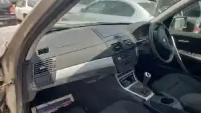 Veículo de Sucata bmw x3 (e83) m47d20u2.204d4.11000441266 do ano 2007 alimentado 