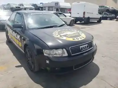 Veículo de Sucata audi a4 berlina (8e) avf.awx do ano 2001 alimentado 