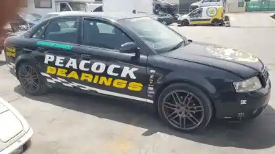 Veículo de Sucata audi a4 berlina (8e) avf.awx do ano 2001 alimentado 