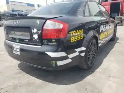 Veículo de Sucata audi a4 berlina (8e) avf.awx do ano 2001 alimentado 