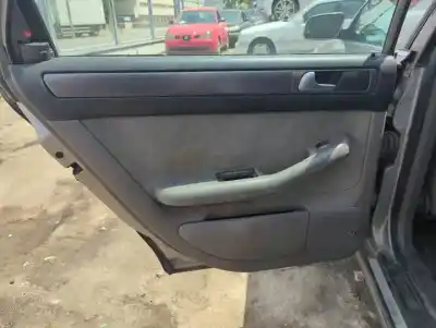 Здавання транспортного засобу audi a6 avant (4b5) ake.aym.bfc року 2001 потужний 