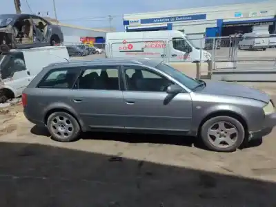 Здавання транспортного засобу audi a6 avant (4b5) ake.aym.bfc року 2001 потужний 