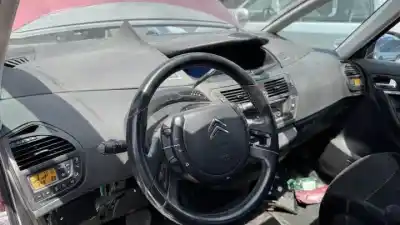 Scrapping Vehicle citroen c4 grand picasso rhj of the year 2007 powered 