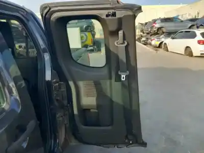 Здавання транспортного засобу nissan navara pick-up (d40m) yd25ddti.yd25 року 2007 потужний 