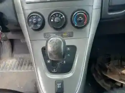 Scrapping Vehicle toyota auris (_e15_) 2.0 d-4d (ade150_) of the year 2007 powered 1