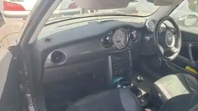 Здавання транспортного засобу mini mini (r50,r53) w10b16o0 року 2001 потужний 