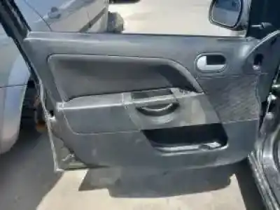 Veículo de Sucata ford fiesta (cbk) f6ja.f6jb do ano 2002 alimentado 