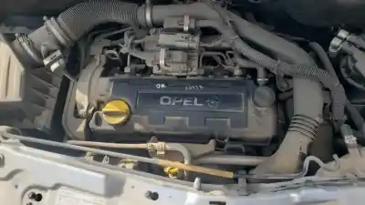 Veículo de Sucata opel meriva d-y17dt do ano 2003 alimentado 