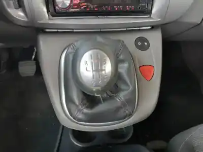 Здавання транспортного засобу renault scénic ii (jm0/1_) 2.0 (jm05, jm0u, jm1n, jm1u, jm2v) року 2006 потужний 