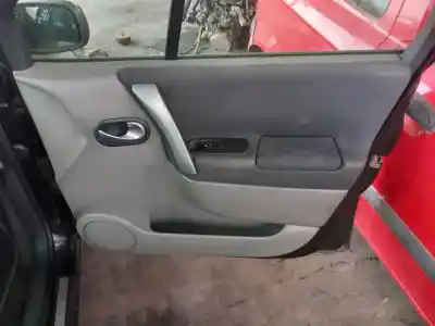 Здавання транспортного засобу renault scénic ii (jm0/1_) 2.0 (jm05, jm0u, jm1n, jm1u, jm2v) року 2006 потужний 