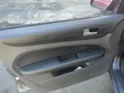 Veicolo di demolizione ford focus berlina (cap) d/g8da dell'anno 2004 alimentato 