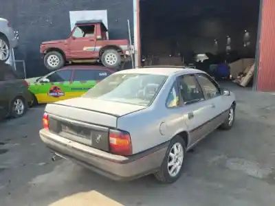 Здавання транспортного засобу opel vectra a c16nz року 1988 потужний 