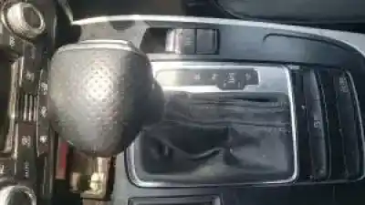 Veículo de Sucata audi a4 berlina (b8) cjca do ano 2012 alimentado 