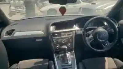 Veículo de Sucata audi a4 berlina (b8) cjca do ano 2012 alimentado 