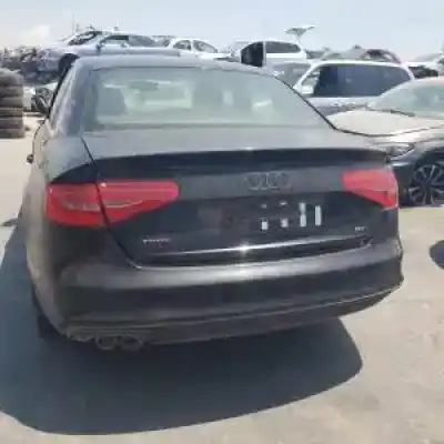 Veículo de Sucata audi a4 berlina (b8) cjca do ano 2012 alimentado 