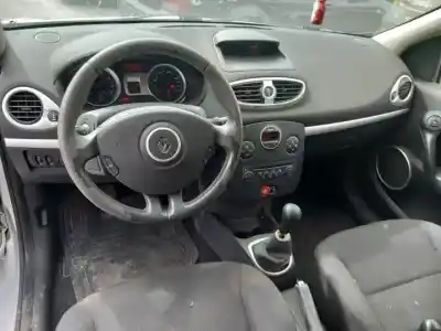 Scrapping Vehicle renault clio iii k4m800.k4m801.k4mc8 of the year 2005 powered 
