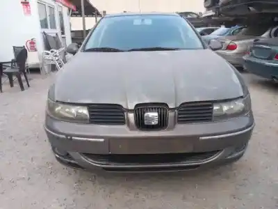 Scrapping Vehicle seat leon (1m1) d-alh of the year 2002 powered 