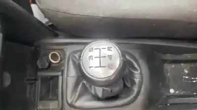 Veicolo di demolizione peugeot 207 d-8hz dell'anno 2006 alimentato 