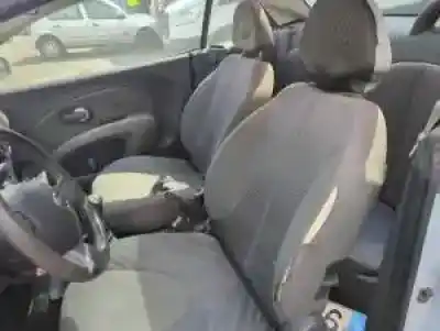 Scrapping Vehicle nissan micra c+c (ck12e) hr16de of the year 2005 powered 