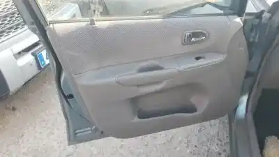 Здавання транспортного засобу mazda premacy (cp) fs7e.fs7g року 2002 потужний 