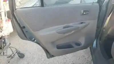 Здавання транспортного засобу mazda premacy (cp) fs7e.fs7g року 2002 потужний 