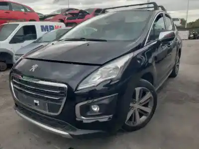 Veicolo di demolizione PEUGEOT 3008 (T84)  dell'anno 2015 alimentato 