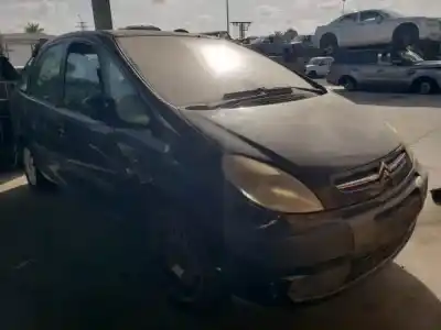 Veicolo di demolizione CITROEN XSARA PICASSO  dell'anno 2006 alimentato 