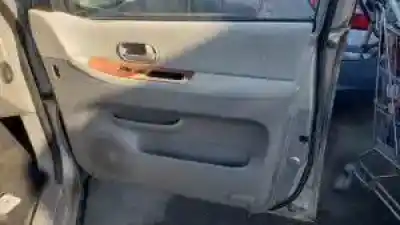 Veicolo di demolizione kia carnival ii j3 dell'anno 2001 alimentato 