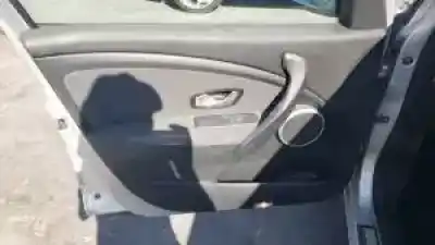 Veículo de Sucata renault megane iii berlina 5 p k4m858 do ano 2008 alimentado 