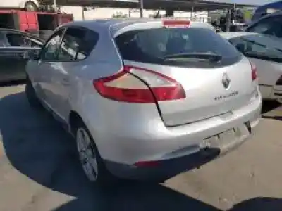 Veículo de Sucata renault megane iii berlina 5 p k4m858 do ano 2008 alimentado 