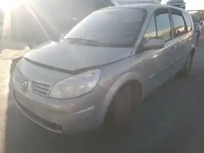 Veicolo di demolizione RENAULT SCÉNIC II (JM0/1_)  dell'anno 2003 alimentato 