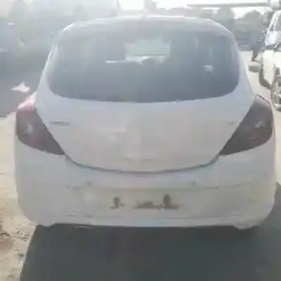 Veicolo di demolizione opel corsa d a14xer dell'anno 2010 alimentato 