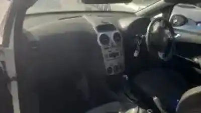 Veicolo di demolizione opel corsa d a14xer dell'anno 2010 alimentato 