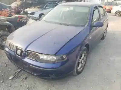 Здавання транспортного засобу seat leon (1m1) d-asv року 2002 потужний 