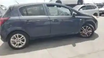 Veicolo di demolizione opel corsa d a14xer dell'anno 2010 alimentato 